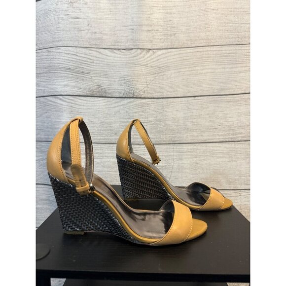 Coach Sharrin Soft Veg Leather Wedge Sandals Size 9 - Picture 3 of 7